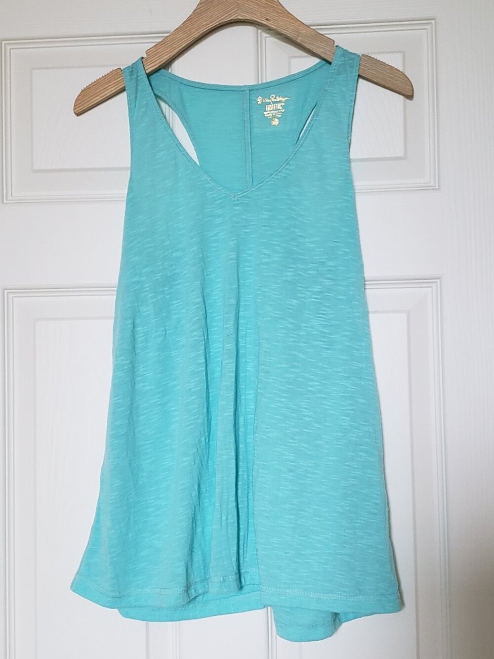 Lilly Pulitzer Luxletic Women's V-Neck Racerback Performance Tank - Size Small